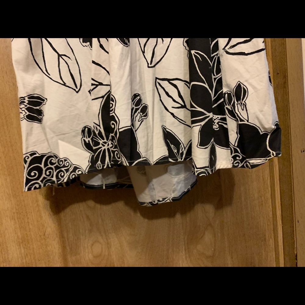 ♥️Ruby Rox Floral Halter Sundress - Picture 5 of 11